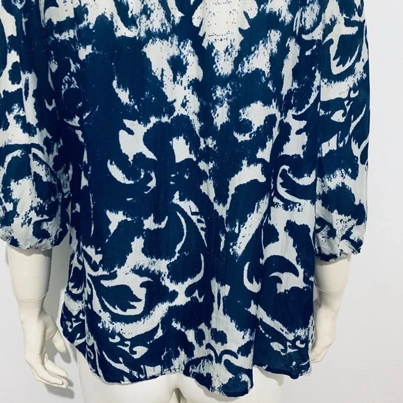 VELVET | by Graham & Spencer Designer Silk Blouse - Picture 7 of 8